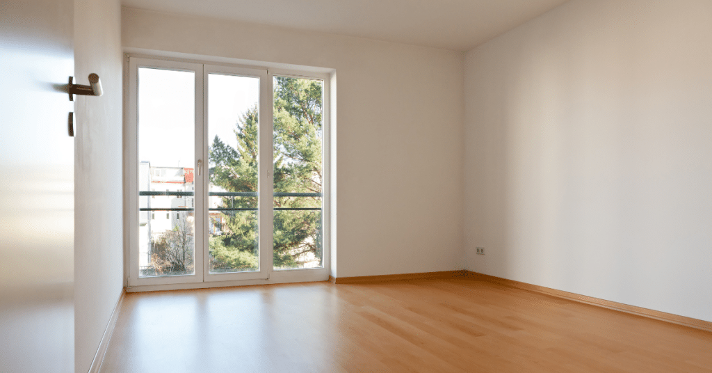 Thoroughly cleaning an empty home